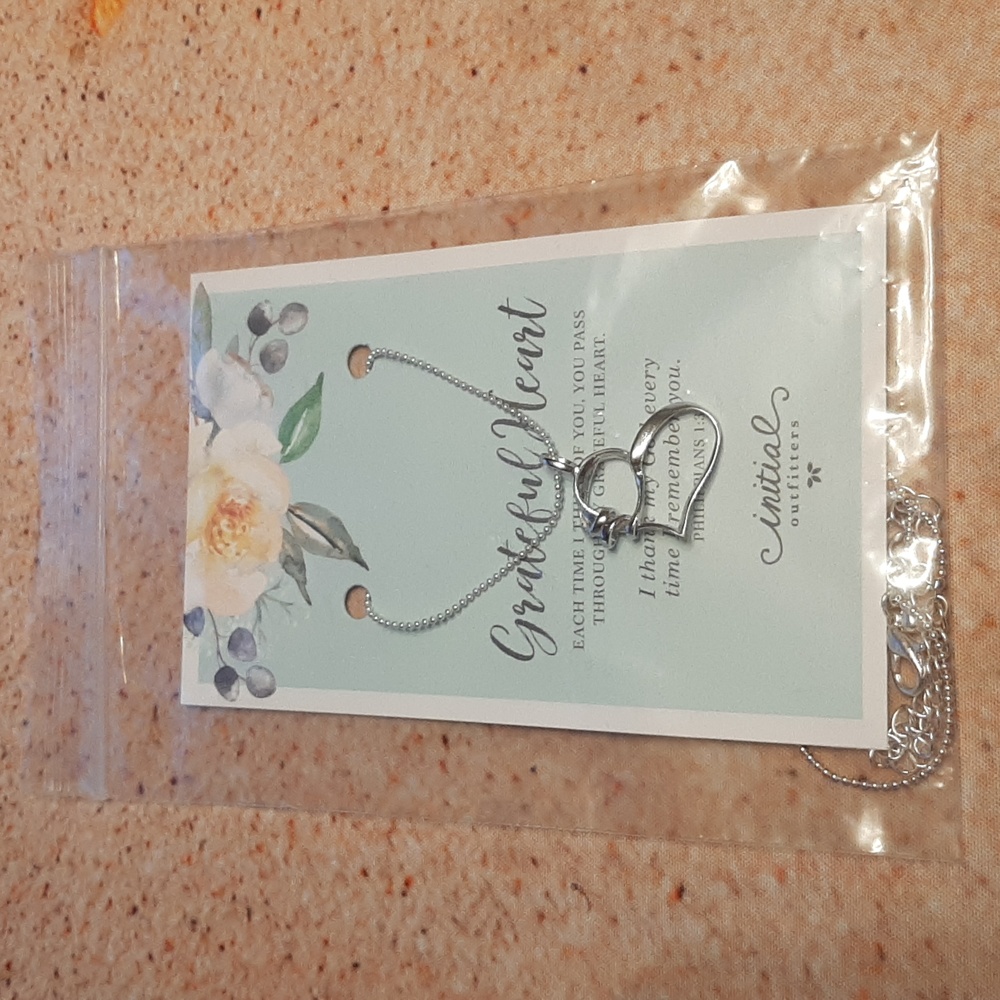 Initial Outfitters Grateful Heart Necklace NWT